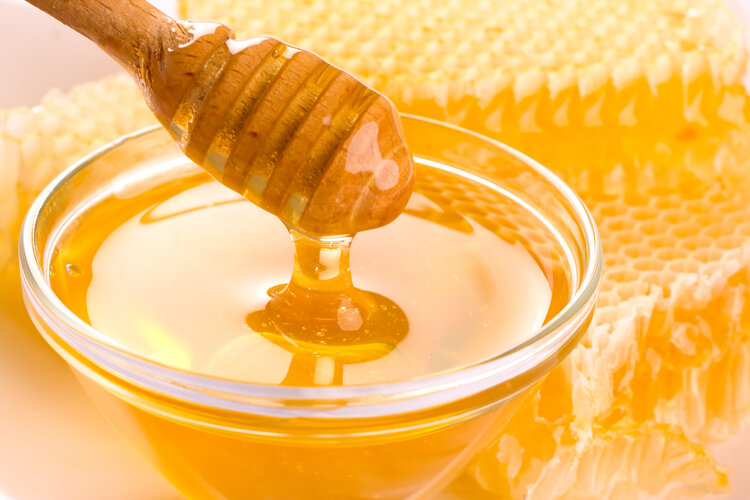 辨别真假蜂蜜只需摇一摇，20年养蜂人的诀窍，假蜂蜜立马现原形