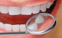 导致牙齿发黄的5大原因 搭配不同的食物进行美白牙齿
