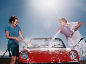 洗洁精可以洗车吗？夏季洗车九大注意事项