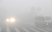雾霾天气行车安全常识 重污染天气安全出行注意事项